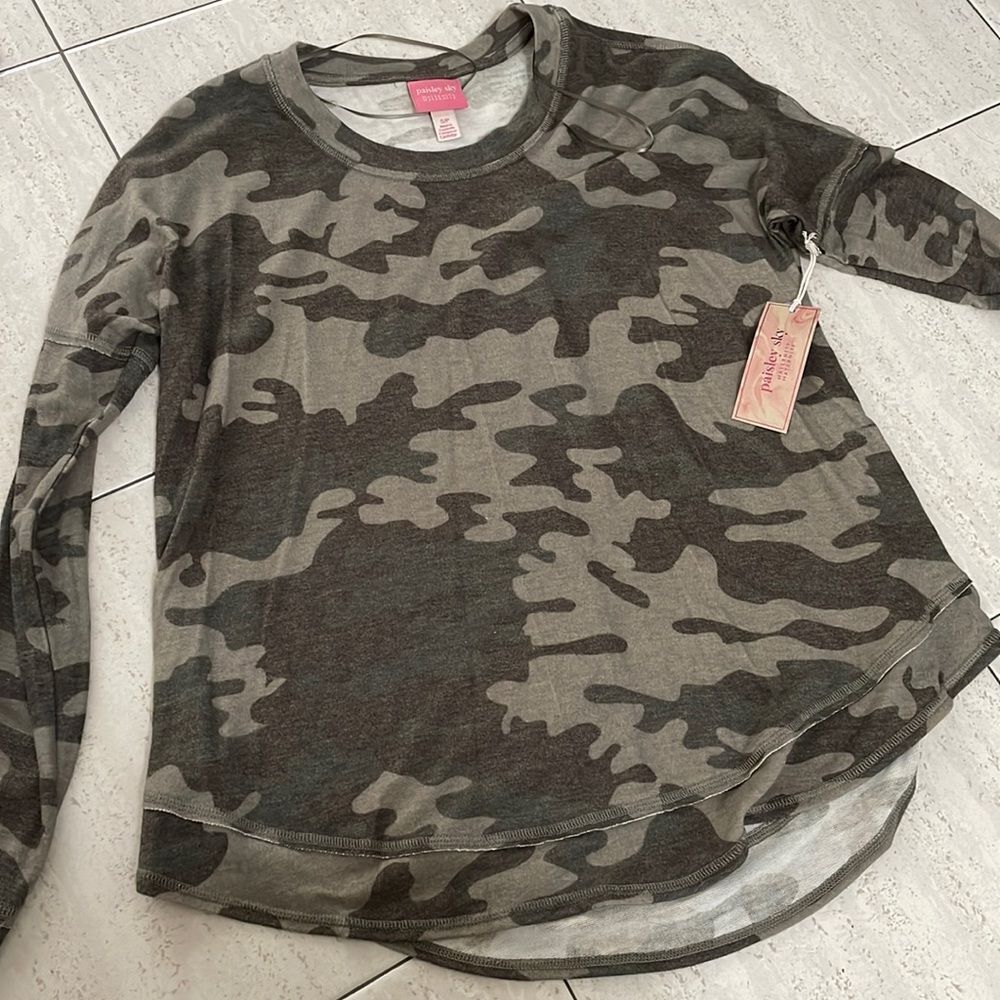 NWT Paisley Sky maternity shirt